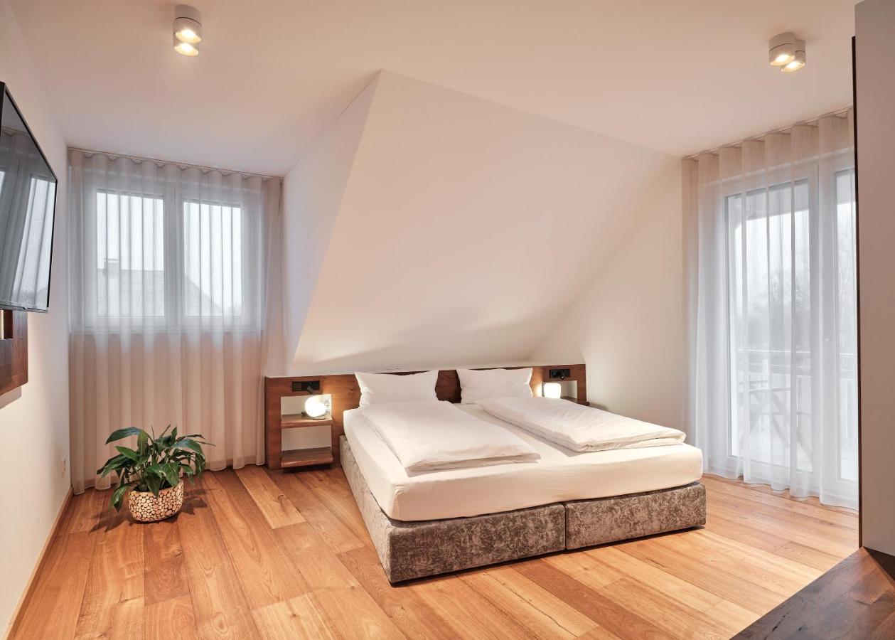 Waldfunkeln Lodge 欣特察尔滕 外观 照片