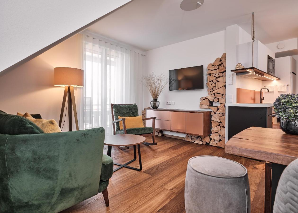 Waldfunkeln Lodge 欣特察尔滕 外观 照片